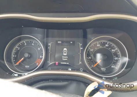 2015 Jeep Cherokee Latitude из США, поврежденный, VIN 1C4PJLCB7FW781552